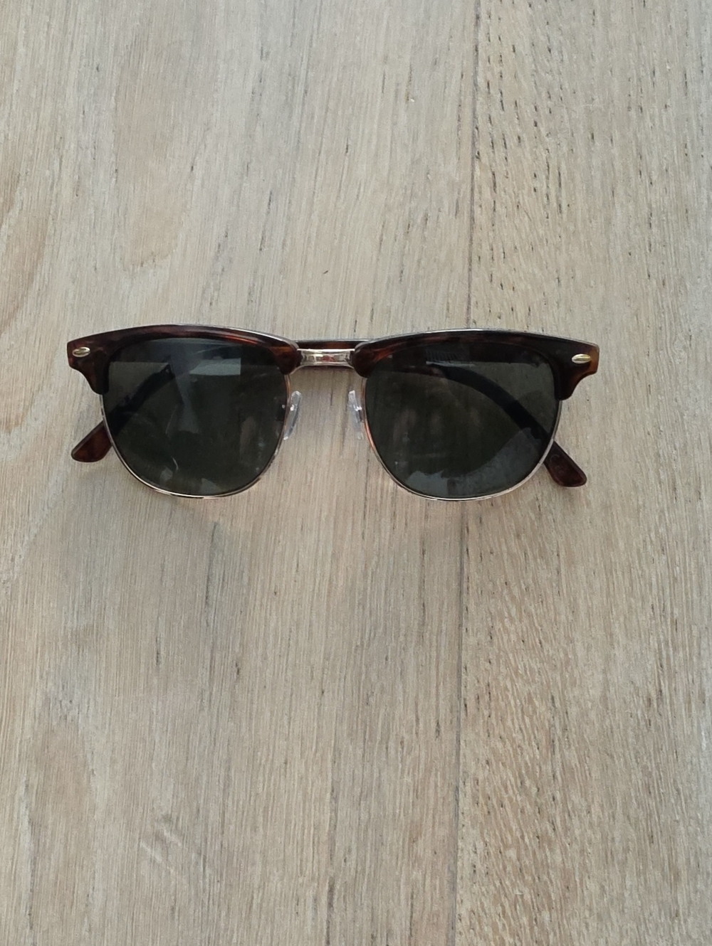Steve Madden Tortoiseshell Browline Sunglasses with Dark Lenses